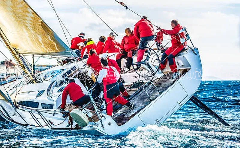 校运会风采：精彩赛事回顾与运动员心声分享